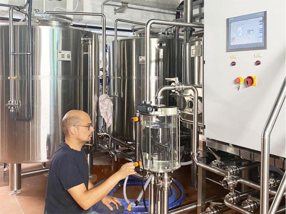 10HL brewery equipment that will be shipped to Frankfurt, France